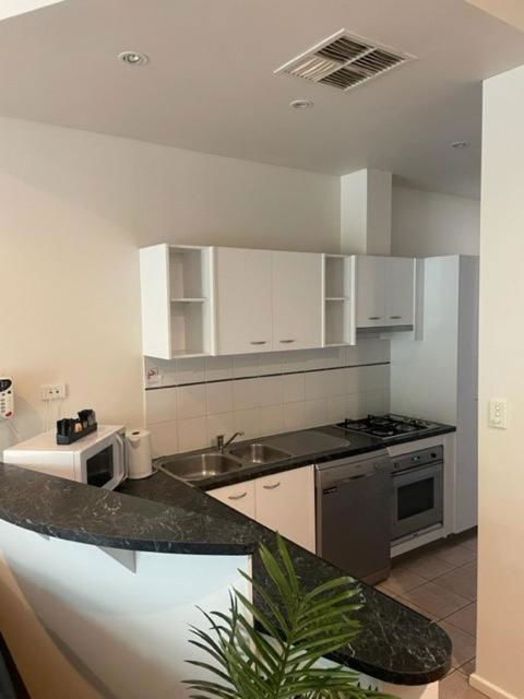 RNR Sturt Holiday Home - Port Augusta Accommodation 2