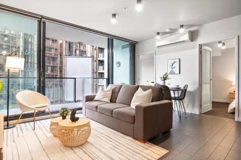 Rooftop Pool 2BR Apt At Marvel Stadium With Free Parking - Port Augusta Accommodation 0