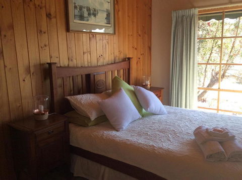 Rose Cottage - Port Augusta Accommodation 2