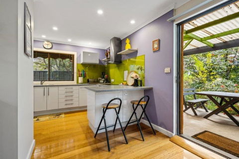 Roses On The River - An Absolute River Frontage Cottage - Port Augusta Accommodation 3