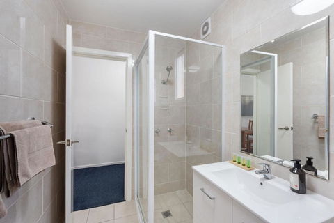 Royal Motel Tenterfield - Port Augusta Accommodation 3