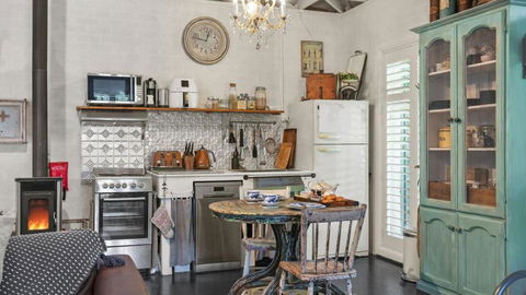 Saint Eloi Le Studio - Port Augusta Accommodation 1
