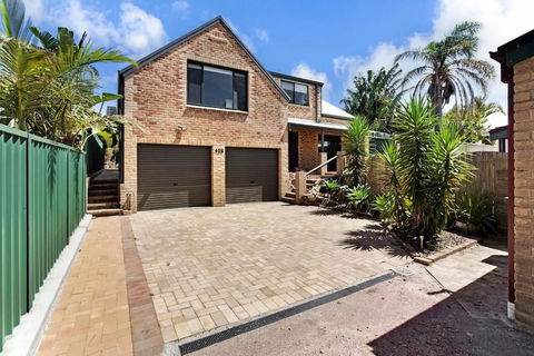 Salt Wood Cabin Style Retreat - Port Augusta Accommodation 0