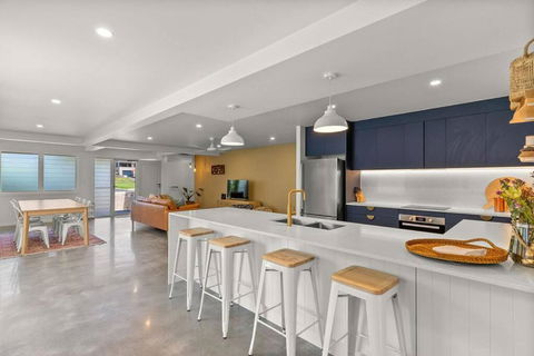 Salty Crab Bungalow - Port Augusta Accommodation 0