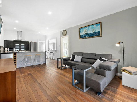 Salty Sea Cottage - Port Augusta Accommodation 2