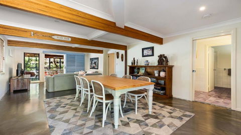 Salty Seaside - Port Augusta Accommodation 1