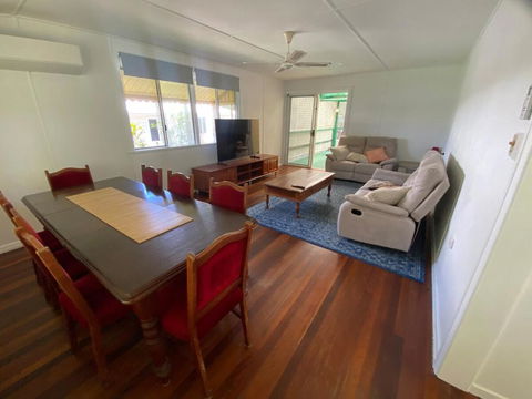 Samantha - Port Augusta Accommodation 0