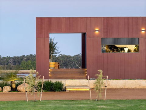 Samphire Chalet Tuart - Port Augusta Accommodation 0