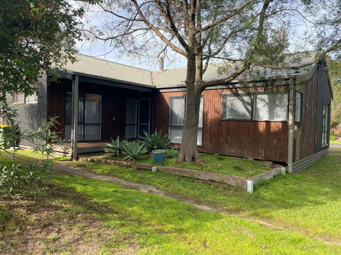 Sanders Beach House - Port Augusta Accommodation 0