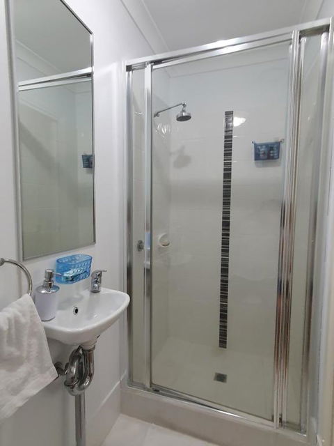 Sandalwood Guest Room - Port Augusta Accommodation 3