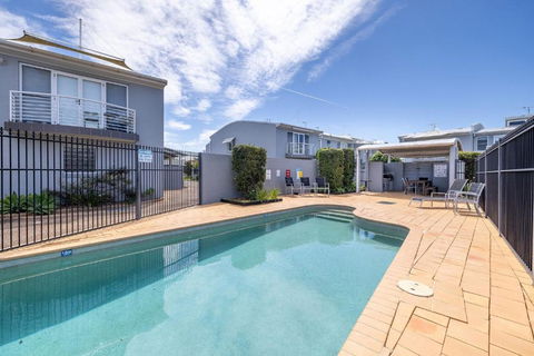 Sandcastles 4 -8 Ala Moana Way - Port Augusta Accommodation 0