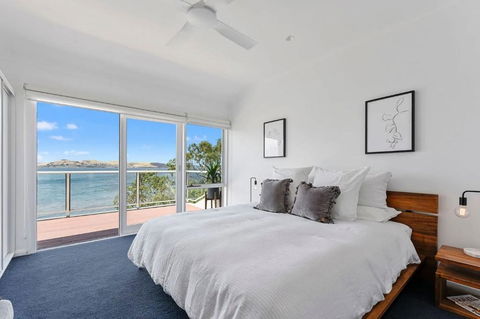 Sandy Bay Beachfront Oasis Direct Beach Access - Port Augusta Accommodation 3