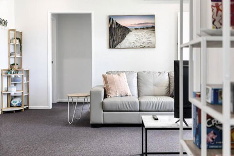 Sandy Feet Beach Retreat - Port Augusta Accommodation 0