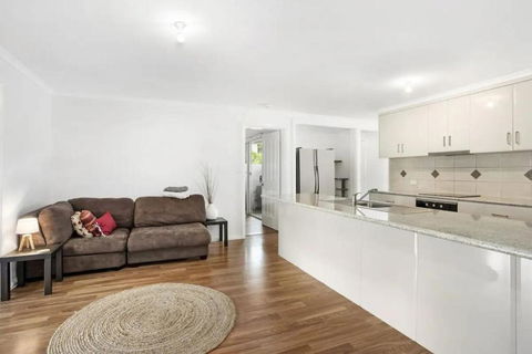 Sandy Retreat At Apollo Bay - Port Augusta Accommodation 3