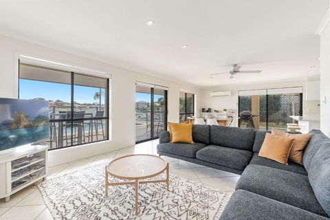 Sandy Shores - Absolute Waterfront & Swimming Pool - Port Augusta Accommodation 1