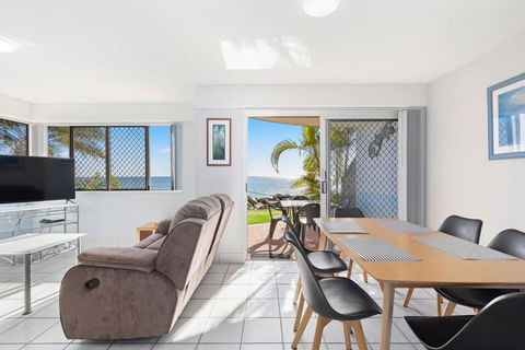 Sandy Straits Poolside Escape With Beach Access - Port Augusta Accommodation 2