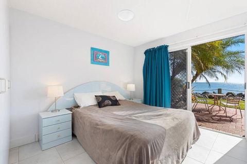 Sandy Straits Poolside Escape With Beach Access - Port Augusta Accommodation 3