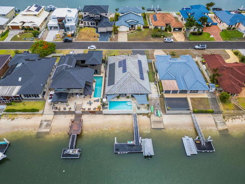 Sangard - LJHooker Yamba - Port Augusta Accommodation 1
