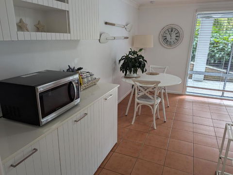 Sapphire Beach Pet Friendly Beach 5 Minute Walk - Port Augusta Accommodation 2