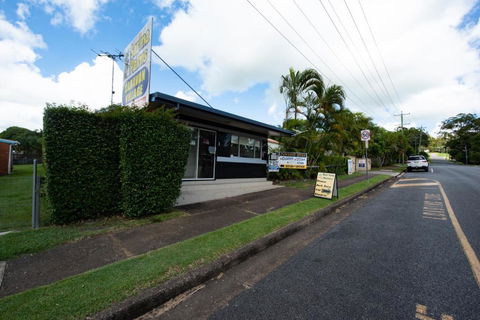 Sarina Palms Caravan And Cabins Village - Port Augusta Accommodation 1