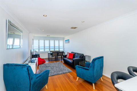 Scarborough Beachlife Apartment - Executive Escapes - Port Augusta Accommodation 3