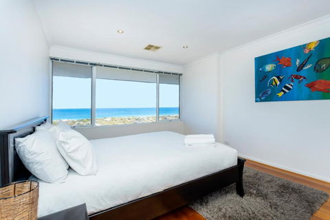 Scarborough Beachlife Apartment - Executive Escapes - Port Augusta Accommodation 0