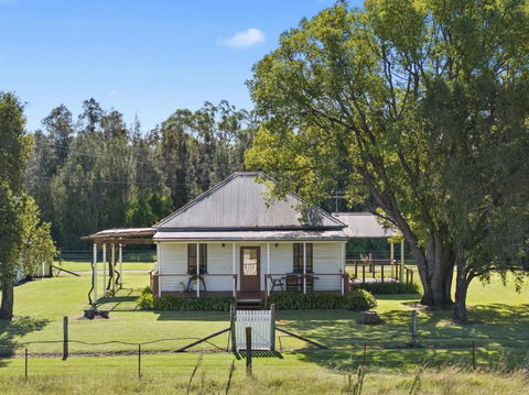 Scarborough Cottage - Port Augusta Accommodation 0