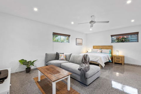 Scarborough Beach Break Holidays - Unit 5 - Port Augusta Accommodation 0