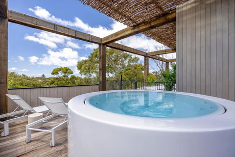 Santorini Blue - Port Augusta Accommodation 3