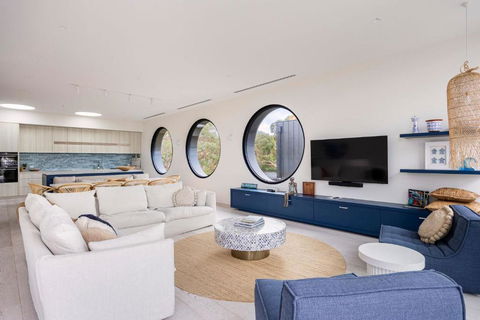 Santorini Blue - Port Augusta Accommodation 1