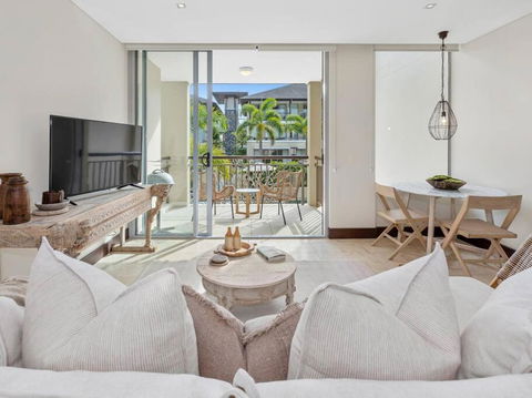 Santai 229 - Unveiling Refined Elegance, Your Haven Of Luxury - Port Augusta Accommodation 0