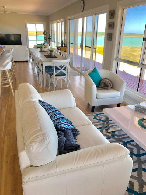 Shades Of Blue Eco Retreat - Port Augusta Accommodation 1