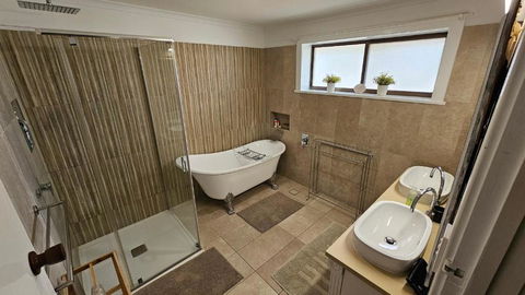 Spacious Holiday Home - Waikerie - Port Augusta Accommodation 2