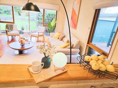 Stunning Family Home The Heart Of Box Hill North - Port Augusta Accommodation 2