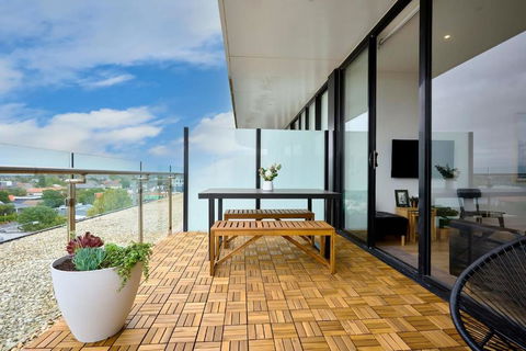Stylish Urban Retreat Prime Location - Port Augusta Accommodation 0