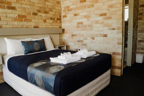 The Australian Hotel St George - Port Augusta Accommodation 1