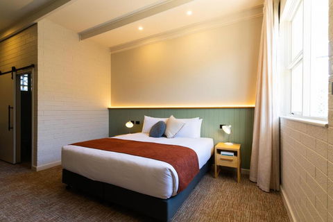 The Clovercrest Hotel Motel - Port Augusta Accommodation 0