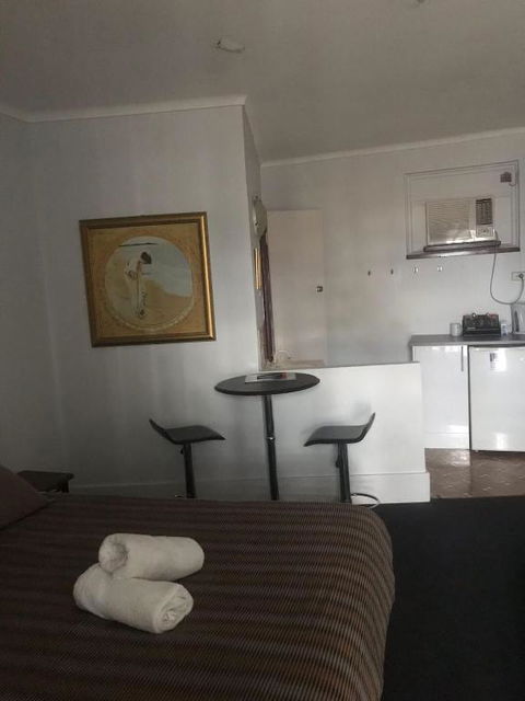 The Flinders Hotel Motel Port Augusta - Port Augusta Accommodation 3