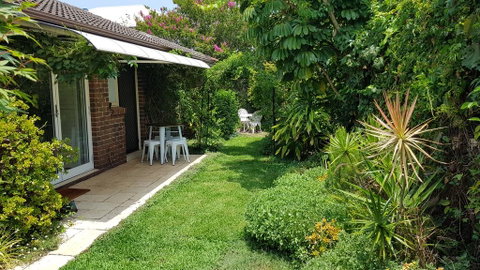 Beachside Villa Ettalong Beach - Port Augusta Accommodation 3
