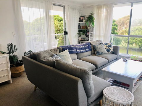 Beachy, Bright, And The Best Location On The GC! - Port Augusta Accommodation 3