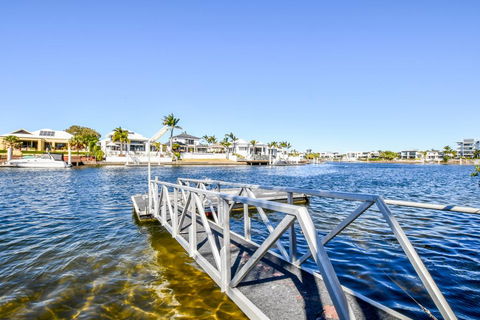 Beautiful Waterfront Home- CHELSEA - Port Augusta Accommodation 1