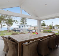 Beauty and the Beach' 88 Foreshore Drive - large home with WIFI  water views - Port Augusta Accommodation