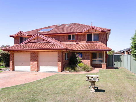 Blue Bay, 83a Rocky Point Road - Foxtel & Air Conditioning Downstairs - Port Augusta Accommodation 0