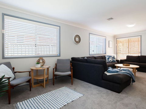 Blue Bay, 83a Rocky Point Road - Foxtel & Air Conditioning Downstairs - Port Augusta Accommodation 1