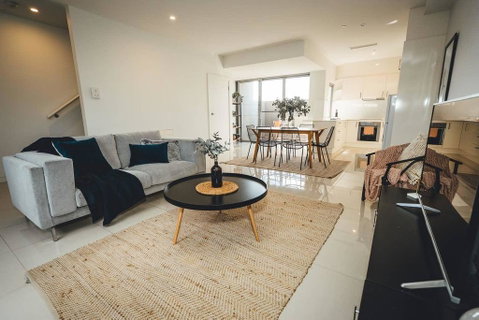 Blue Gum On First Ave - CBD Fringe, WiFi, Netflix - Port Augusta Accommodation 1