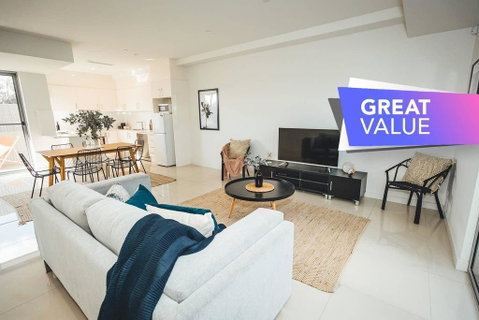 Blue Gum On First Ave - CBD Fringe, WiFi, Netflix - Port Augusta Accommodation 0
