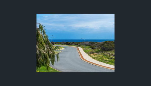 Blue Sky Escapes Beach House Ledge Point - Port Augusta Accommodation 1