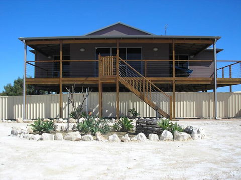 Blue Sky Escapes Sunset Oddes-sea - Port Augusta Accommodation 0
