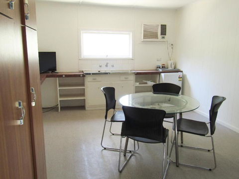 Tinman Roadhouse - Port Augusta Accommodation 2