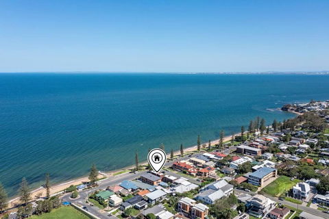 Waterfront Bliss In Margate - 30 Min From Brisbane - Port Augusta Accommodation 3